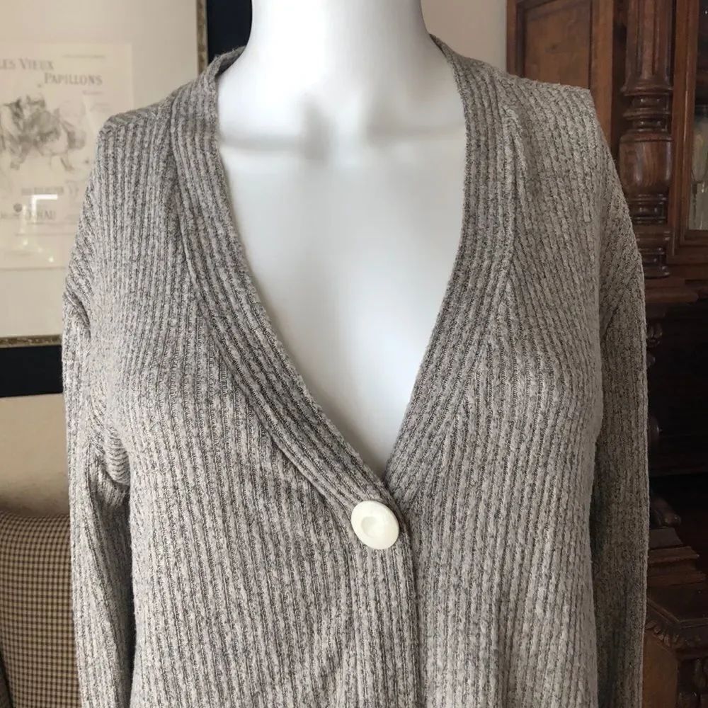Socialite Button Front Ribbed Top Size Extra Small - Picture 4 of 11